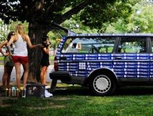blue car